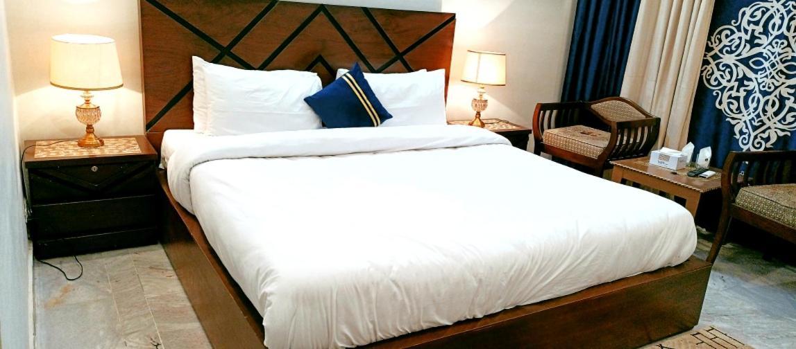 Bed & Breakfast Islamabad Hotel Exterior photo