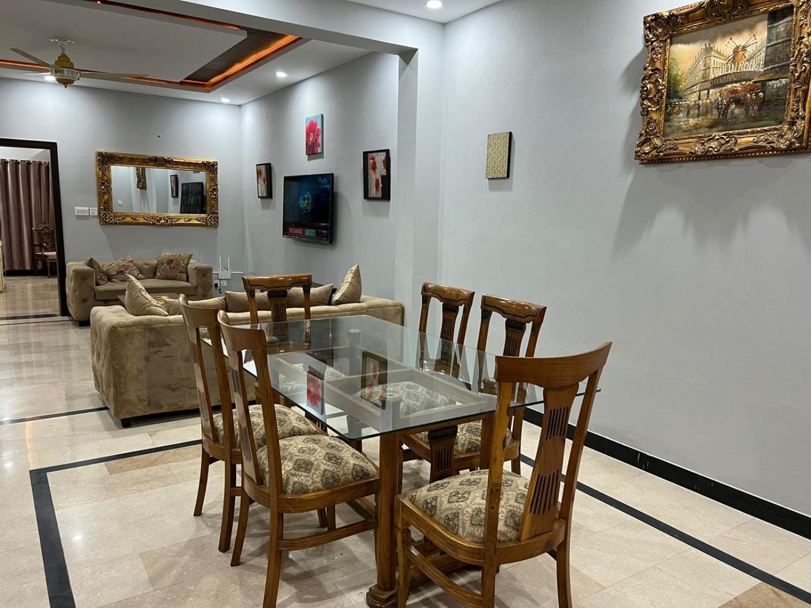 Bed & Breakfast Islamabad Hotel Exterior photo